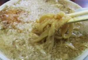 燕系背油ラーメン杭州飯店